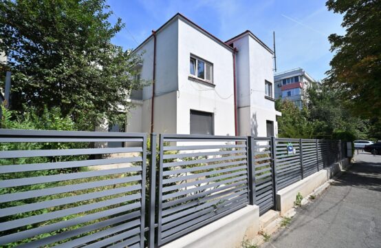 Parter vila strada Marinarilor